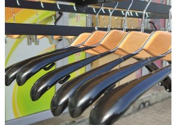 Вішалка силіконова з дерев`яною вставкою 42х3.5см. (колір натуральний)